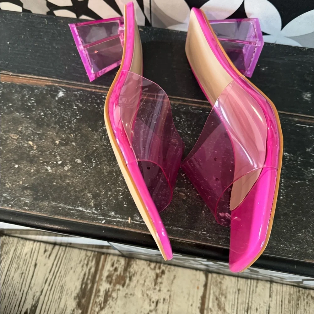 NWOT pink plastic midi square heels! 🩷FUN & FABULOUS 🩷see pic for more info!